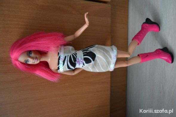 Barbie fashionistas z dodatkami