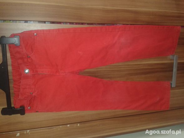 Piękne czerwone proste spodnie HM roz116