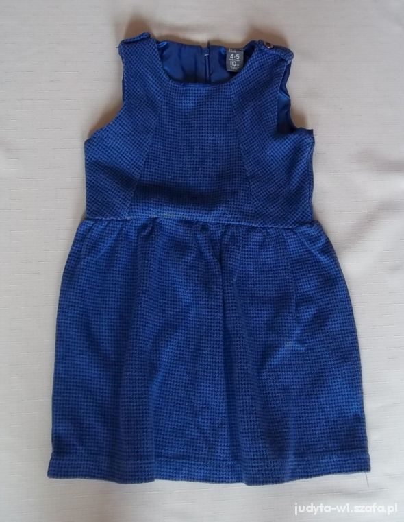 Niebieska sukienka w kratkę