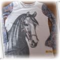 Kremowa bluzeczka z koniem