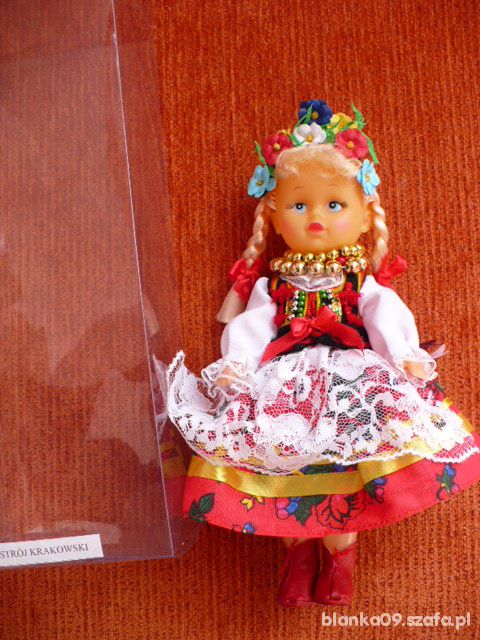 nowa lalka w stroju krakowskim