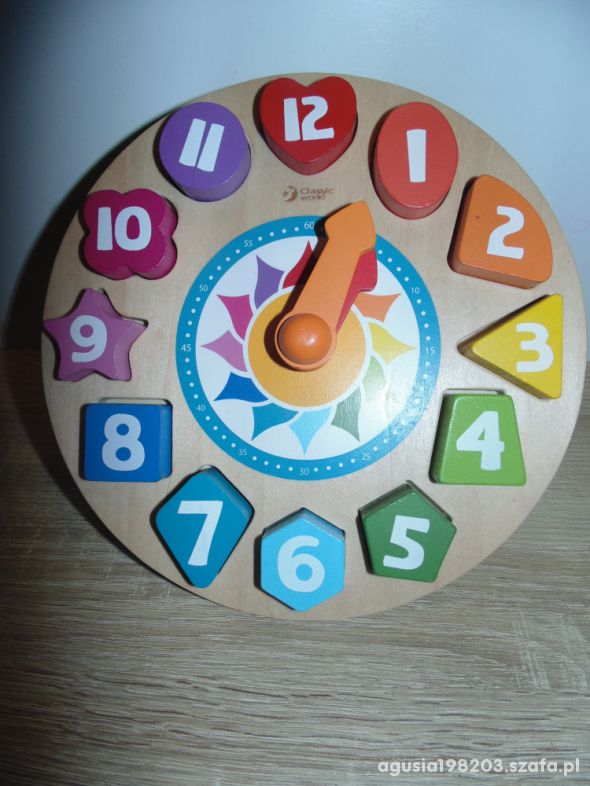 Drewniany zegar z klockami zabawa i nauka dla najm
