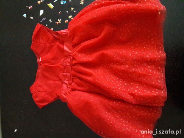 Czerwona balowa sukienka dla królewny